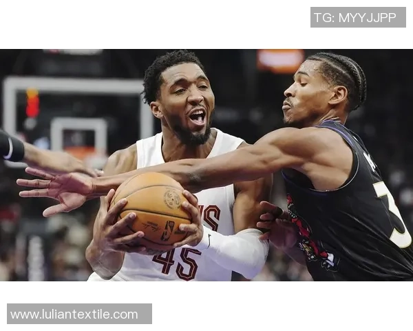 2018年NBA季后赛骑士与猛龙第三场精彩回放分析与战术解读